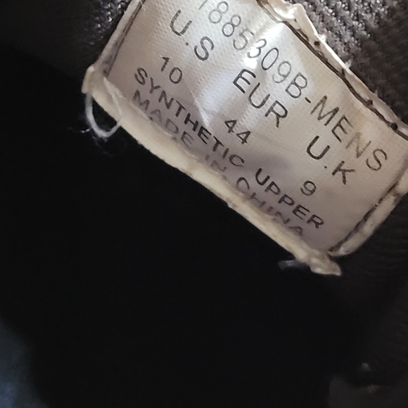 Levi's brown suede sneakers - Picture 7 of 7